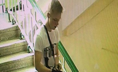 Sulmi me 17 të vrarë në Krime, pamje që tregojnë vrasësin duke ecur korridoreve të kolegjit me një armë (Foto/Video)