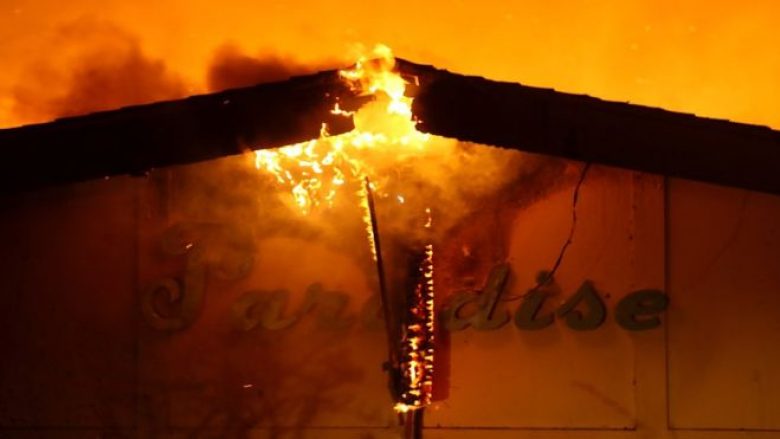 Para dhe pas, pasojat e zjarrit që ka prekur Kaliforninë (Foto)