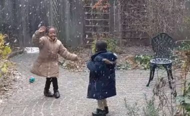 Ikën nga lufta dhe shkuan në Kanada për një jetë më të mirë, aty fëmijët e Eritresë panë për herë të parë borën (Video)