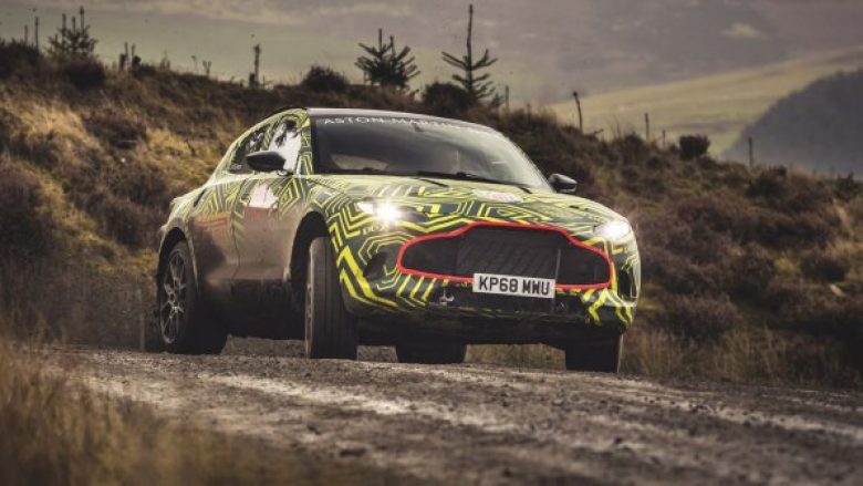 Aston Martin fillon testimin e DBX (Foto/Video)