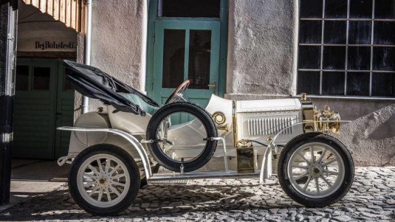 ​Skoda rinovon veturën e saj të parë sportive të para 110 vjetësh (Foto)