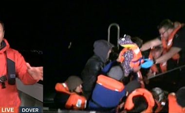 Rojet bregdetare të Anglisë shpëtojnë emigrantët në barkë, në mesin e tyre ishte edhe një vajzë trevjeçare (Video)