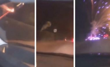 “Lansojnë” fishekzjarrin nga vetura, ajo shpërthen para çiklistit (Video)