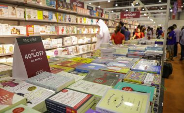 Miliona libra, mysafirë nga e gjithë bota dhe shumë aktivitete tjera po zhvillohen në Panairin Ndërkombëtar të Librit në Sharjah
