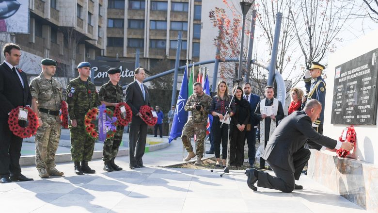 Haradinaj: Nuk do ta harrojmë asnjëherë sakrificën dhe kontributin Britanisë dhe ushtarëve të saj që shërbyen në Kosovë