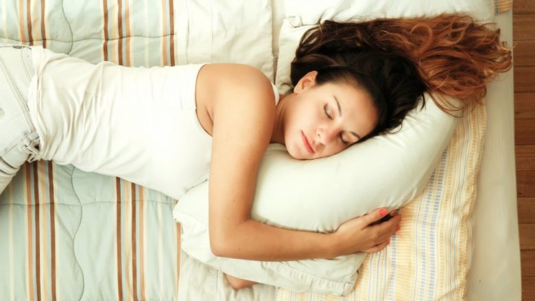 Truri i femrave është më kompleks, prandaj ato kanë nevojë për më shumë gjumë sesa meshkujt