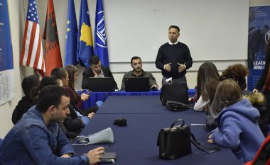 Ngacmimi online, sfidë për njerëzimin në epokën digjitale