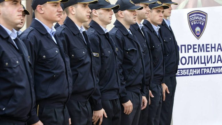 Uniforma të reja për zyrtarët policor të Maqedonisë