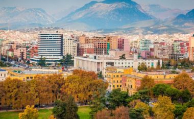 14 mijë të huaj jetojnë dhe punojnë në Shqipëri