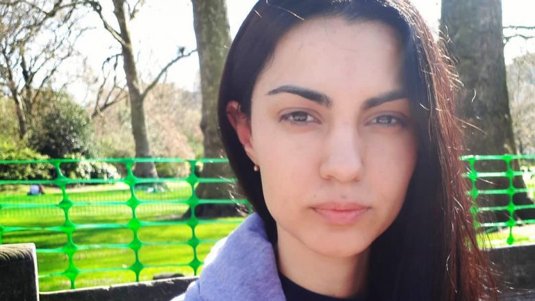 Jeta e Anjeza Shahinit në Londër pasi e braktisi karrierën për t’iu përkushtuar familjes