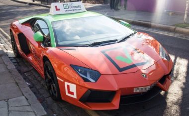 Auto-shkolla ofron kurse me Lamborghini, 20 mijë euro për dhjetë sesione (Foto)