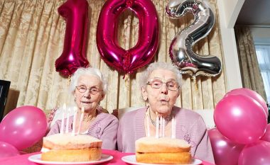 Binjaket më të vjetra britanike panë katër monarkë dhe 20 kryeministra për 102 vjet, zbulojnë sekretin e jetëgjatësisë së tyre (Foto)