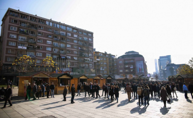 Kosovarët po bëjnë fëmijë më pak se në vitin 2000, tkurret popullsia