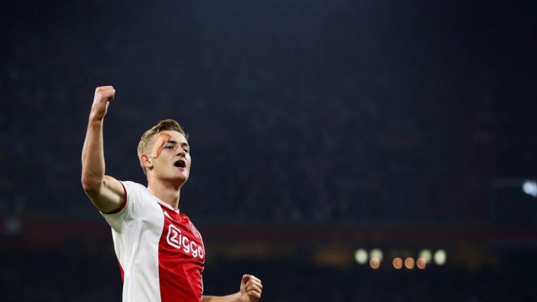 Ajaxi i njofton skuadrat e interesuara për çmimin e De Ligt