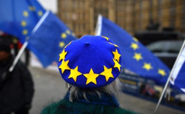 Çfarë parashikon Brexit, a do të ngarkohet Britania me taksa shtesë nga BE-ja?
