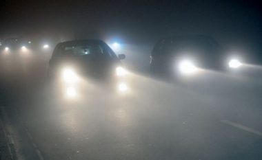 Për shkak të mjegullës ulet dukshmëria deri në 50 metra në rrugën Tetovë – Kodra e Diellit