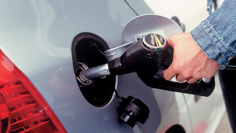 Ulet çmimi i naftës dhe benzinës në Shqipëri