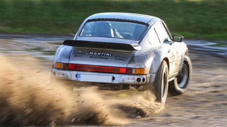 Porsche mund ta prodhojë një 911 SUV (Foto)