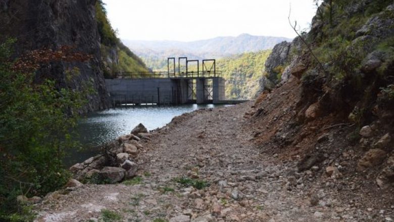 Rruga antike në Shqipëri fshihet si me një të rënë lapsi