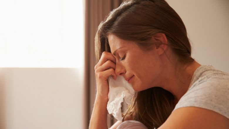 Përse femrat më të forta shpeshherë ndihen më të lënduarat përbrenda?