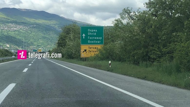 Tre të lënduar në një aksident trafiku në autostradën Gostivar- Tetovë