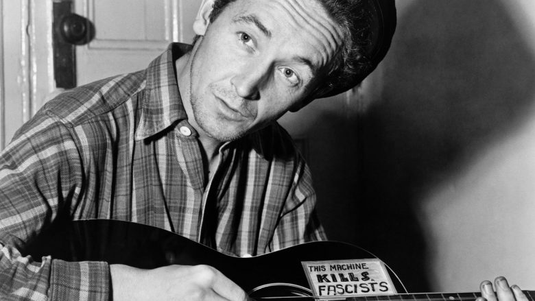 Woody Guthrie, ikona e folkut amerikan