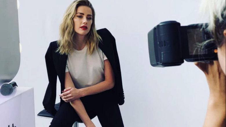 Amber Heard: Nuk e di se pse po më tërheqin femrat