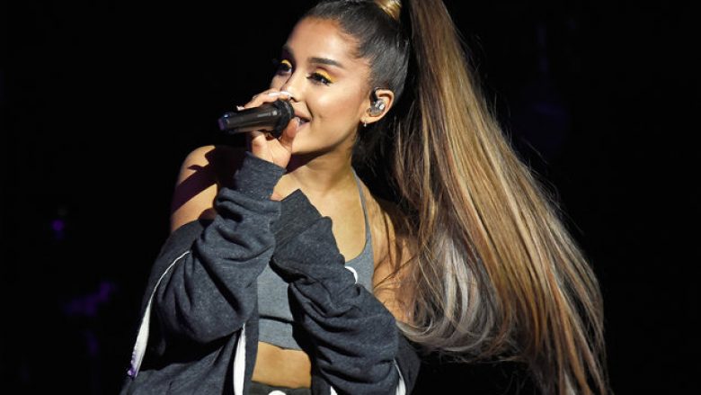 Ariana Grande thyen rekord në Spotify
