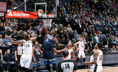 Spurs pëson humbje të rëndë kundër Timberwolves
