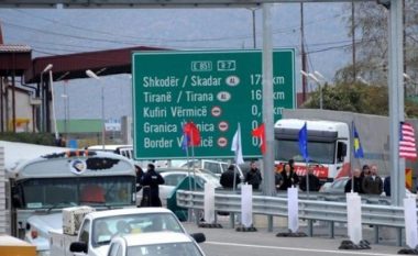 Kalon ilegalisht kufirin, vetë dorëzohet në polici shtetasi nga Shqipëria