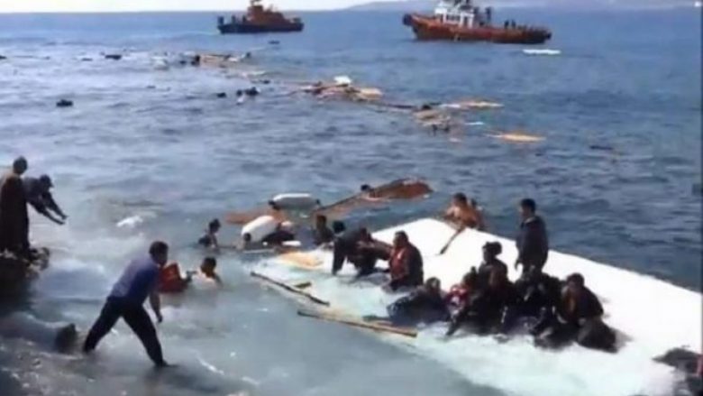 Një varkë me 15 migrantë mbytet në Egje