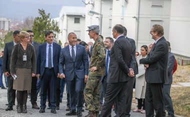 Gjermania i dhuron Kosovës 2 milionë euro pajisje dhe teknologji të Bundeswehr-it (Video)