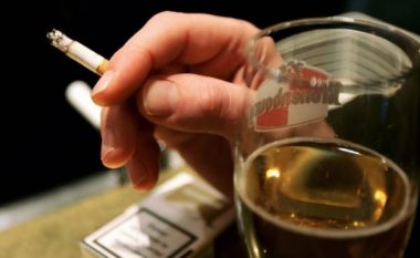 MTI ndalon shitjen e duhanit dhe alkoolit për të mitur
