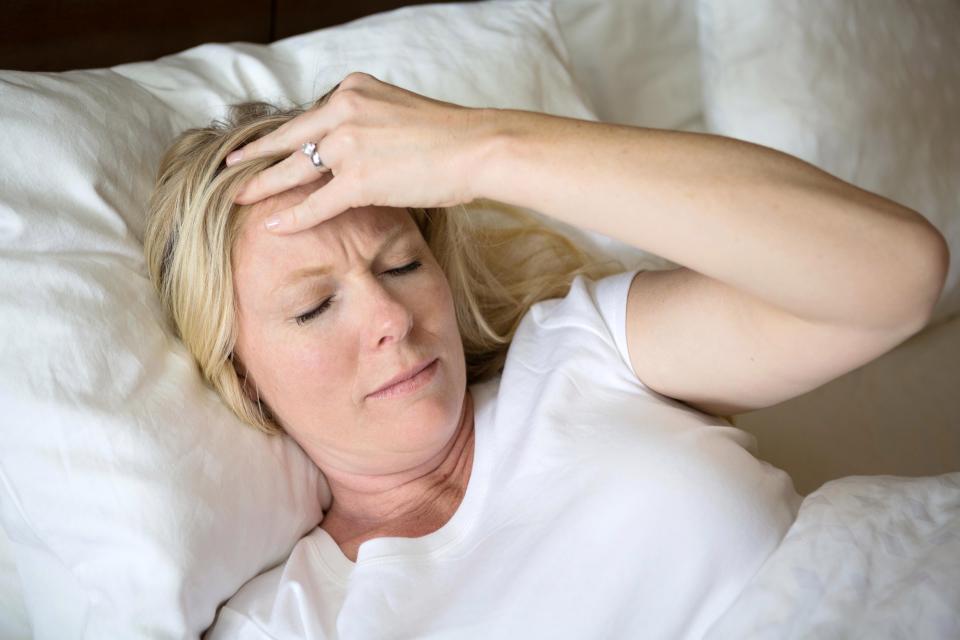 Çfarë është menopauza, cilat janë simptomat dhe në cilën moshë fillon