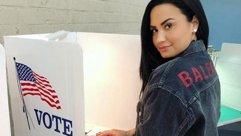 Demi Lovato bën rikthimin e parë në  rrjetet sociale pas overdozës, publikon fotografi nga momenti i votimit për Kongresin e ri