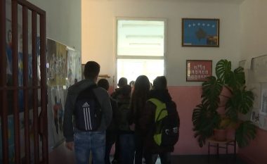 Shkolla e Pasomës pa mësues të parashkollores, Komuna e Vushtrrisë premton zgjidhje (Video)