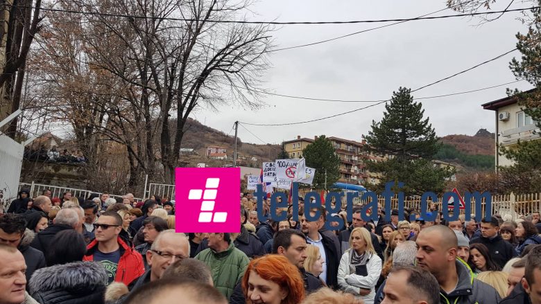 Përfundon protesta e serbëve në veri (Foto)