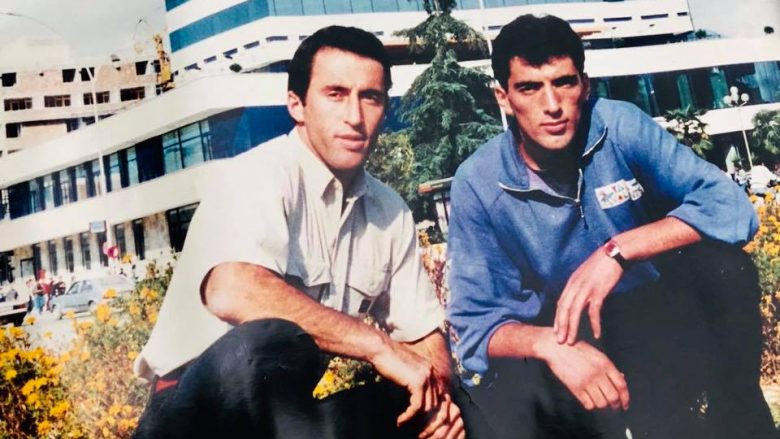Ramush Haradinaj kujton vëllain e tij Luanin, në 45-vjetorin e lindjes