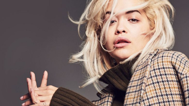 Rita Ora nuk brengoset nëse e duan njerëzit:  Në shkollë nuk isha e pëlqyer, dua vetëm miq