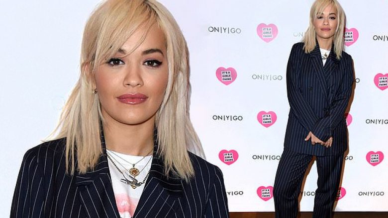 Rita Ora duket shik në eventin e “Onygo”, ndërsa feston kontratën e re me markën gjermane