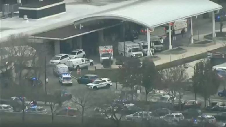 Të shtëna me armë në një spital në Çikago, ka të vrarë dhe të plagosur (Video)