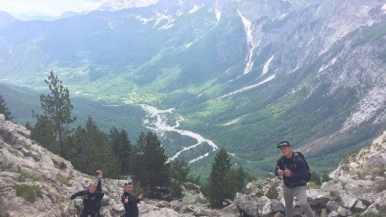 Bukuritë e Alpeve Shqiptare, një mijë turistë të huaj gjatë nëntorit