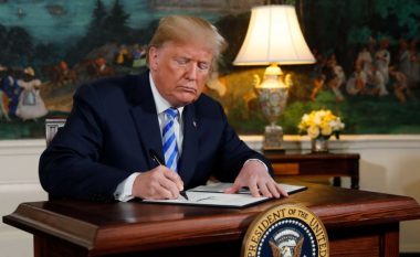 Trump nënshkroi urdhrin për emigrantët e paligjshëm