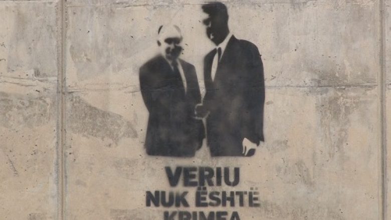 Përsëri grafite në kryeqytet për Thaçin