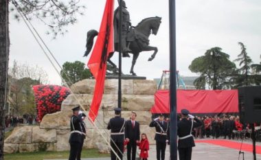 Veliaj ngre flamurin dhe flet për Unazën e Re