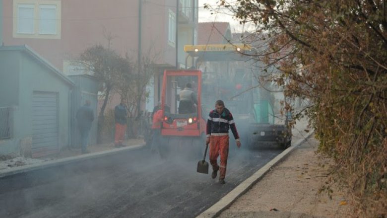 Asfaltohen 5 rrugë dhe largohen tubat e rrezikshëm nga asbesti në Ferizaj