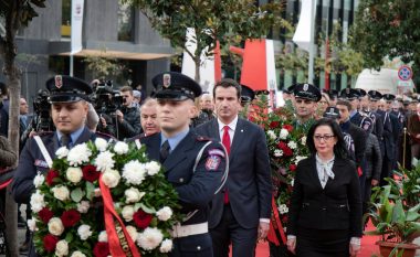 Veliaj në festën e Çlirimit të Tiranës: E kemi në dorë ta ndërtojmë qytetin