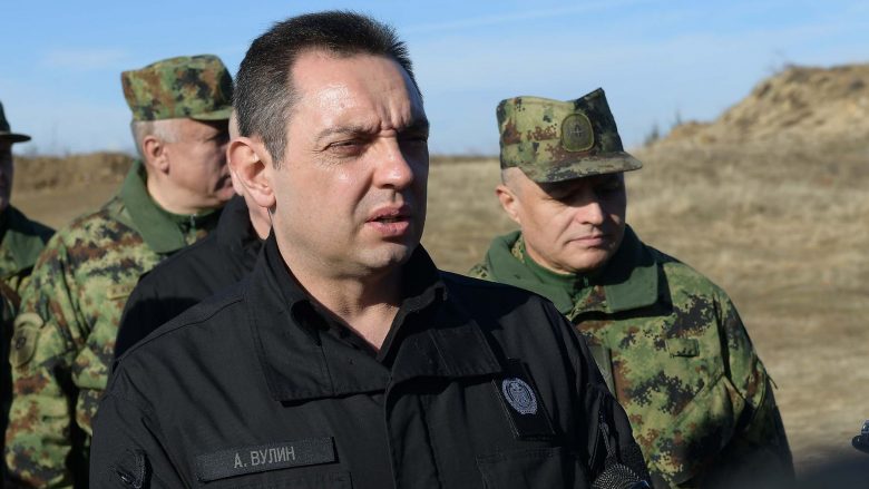 Vulin: Ushtria serbe e gatshme t’i mbrojë serbët në Kosovë