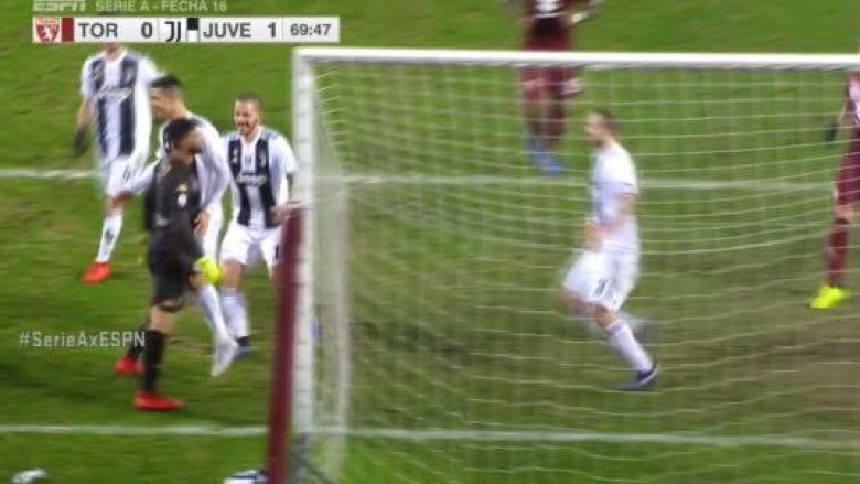 CR7 shënon nga pika e bardhë, provokon portierin e Torinos me festën e golit