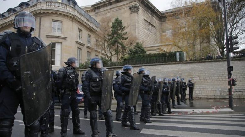 Franca në ankth nga protestat e reja të dhunshme, 89 mijë policë do të shpërndahen në gjithë vendin